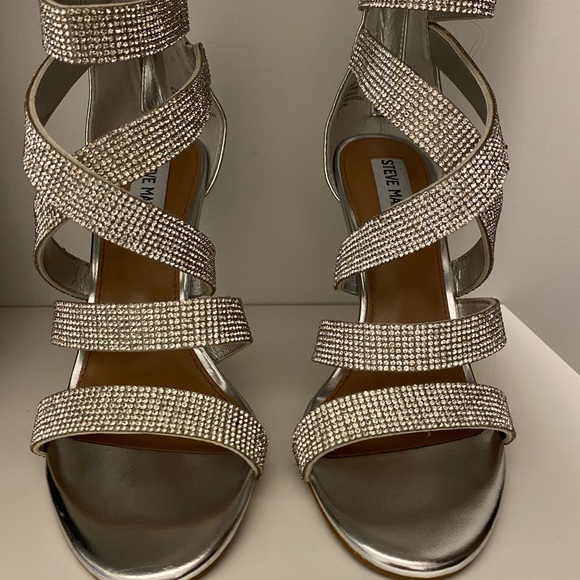 Shoes - Picture 2 of 3